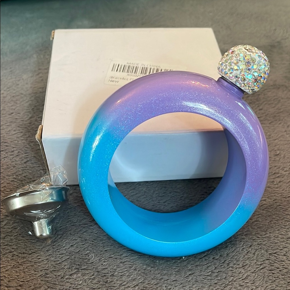 Stainless Steel Portable Bracelet Flask, Bangle Flask  3.5 oz new in box